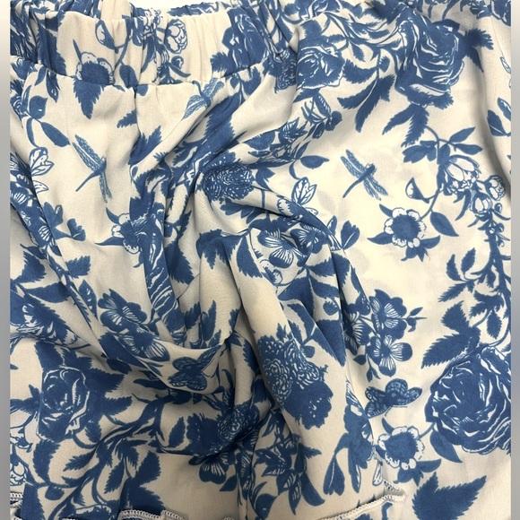 ❤️ FREE with any purchase 🙏🏽 Shein 💙🩵 Ruffle Hem Skirt Floral Pattern - Picture 7 of 15